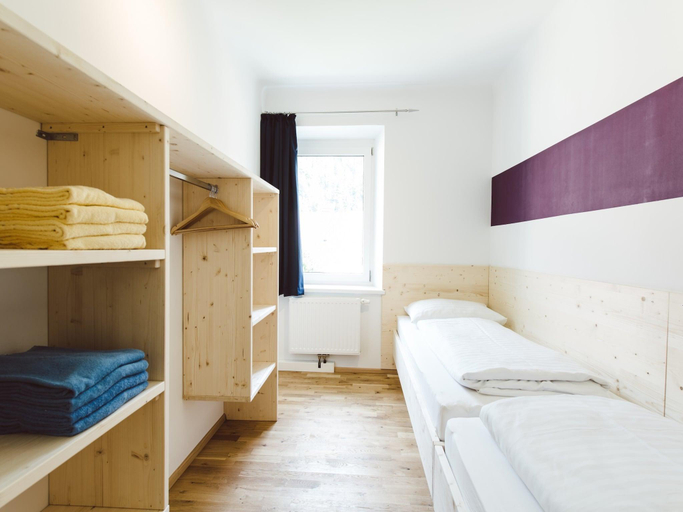 Bedroom 2, Lush apartment in Styria with infrared sauna No Deposit, Leoben