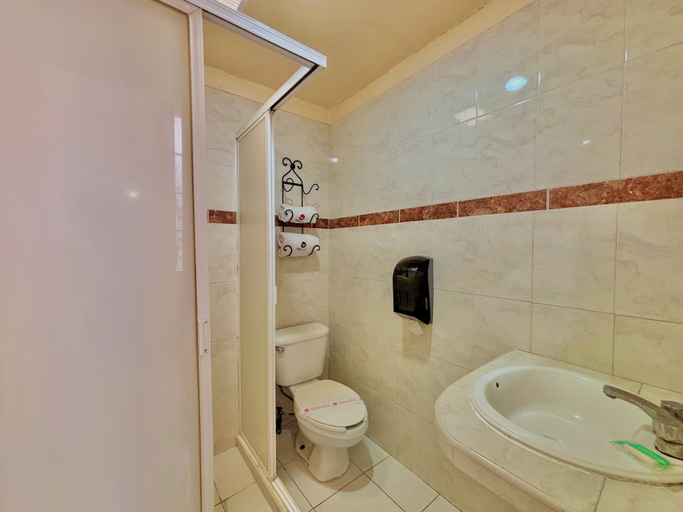 Bathroom 5, La Alhondiga, San Andrés Cholula