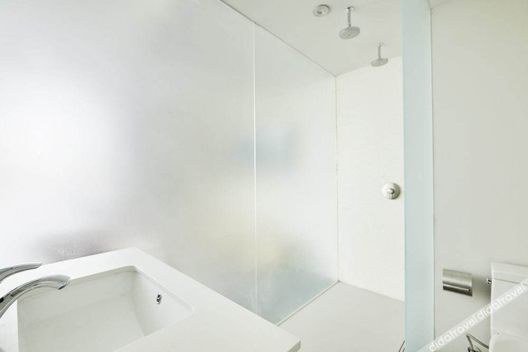 Bathroom 3, The Slate Hotel Downtown, Toronto