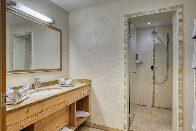 Bathroom 5, Hotel Alte Post, Kitzbühel