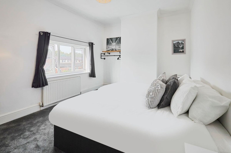 Bedroom 3, Host Stay Church Street, Wigan
