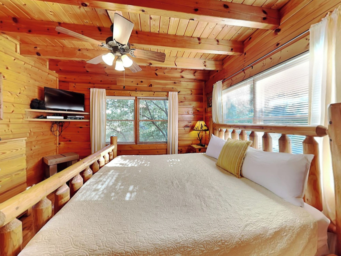 Bedroom 2, Mountain Seduction, Sevier