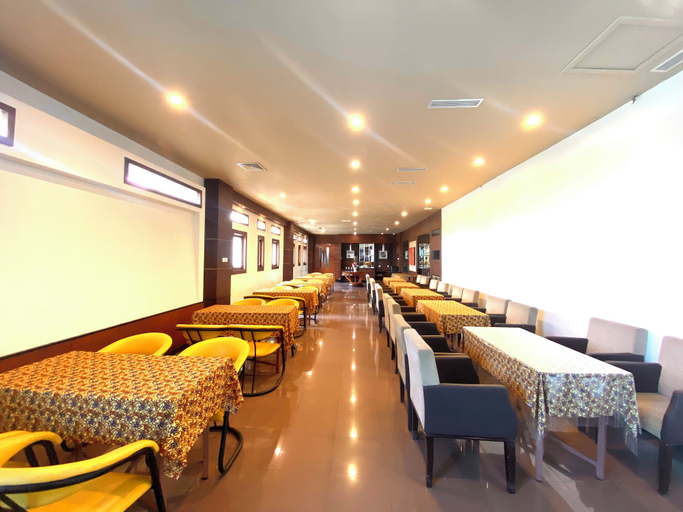 Food & Drinks 4, Golden Season Hotel, Samarinda