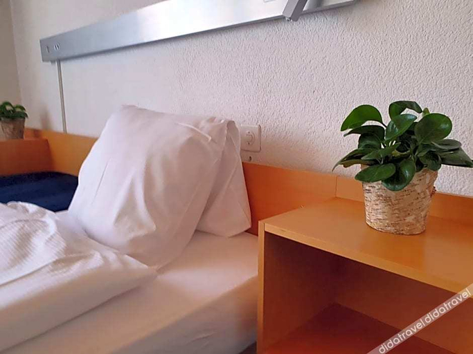 Bedroom 2, Erlebnisland Grizzlybär, Thun
