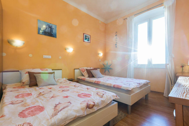 Bedroom 3, Charming Apartment in Zadar With City Views, Zadar