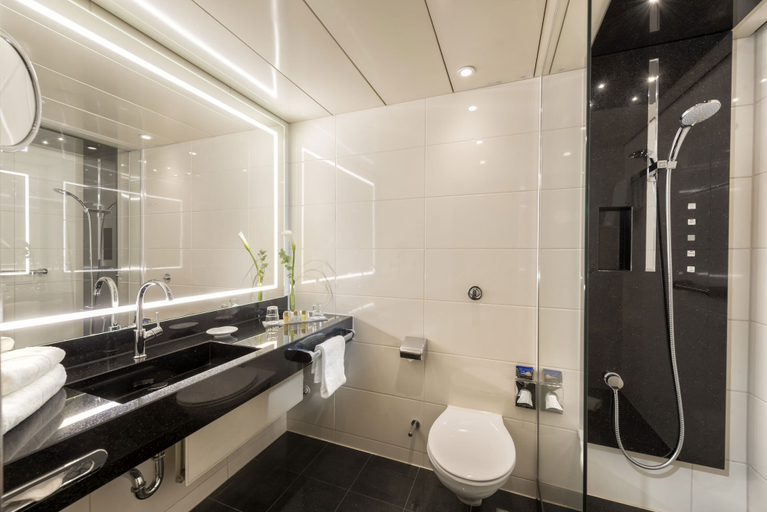 Bathroom 5