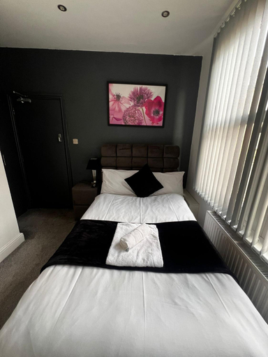 Others 4, Town Centre En Suite Room 1, Devon