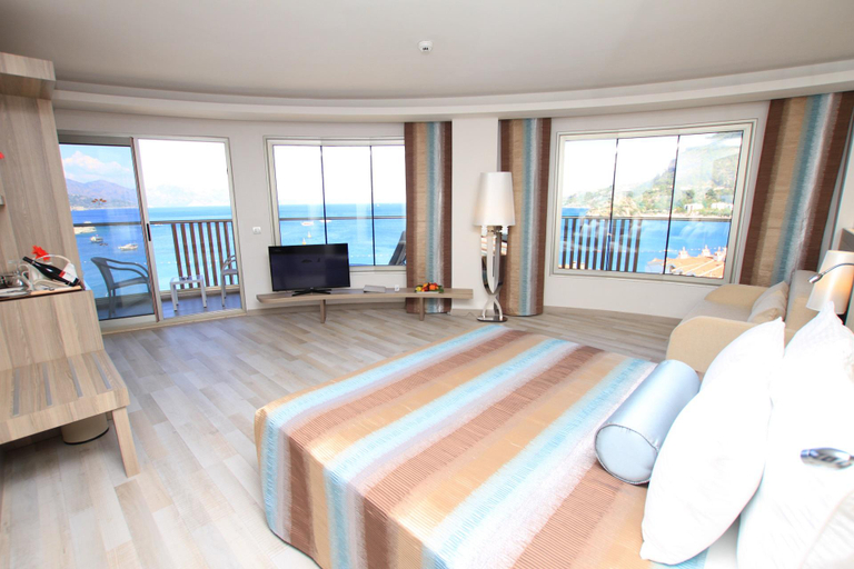 Bedroom 3, Turunc Premium Hotel, Marmaris