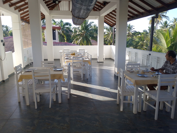 Food & Drinks 3, Shon Villa, Negombo