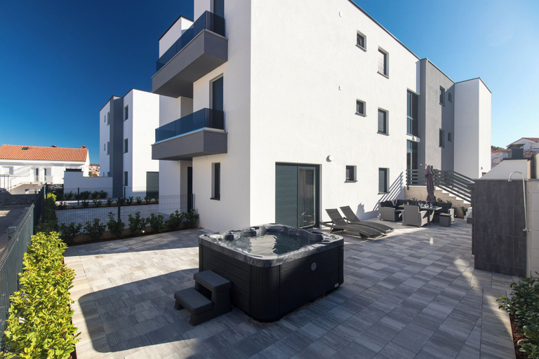 Exterior & Views 2, LuxArt City SPA Residence Krk, Krk