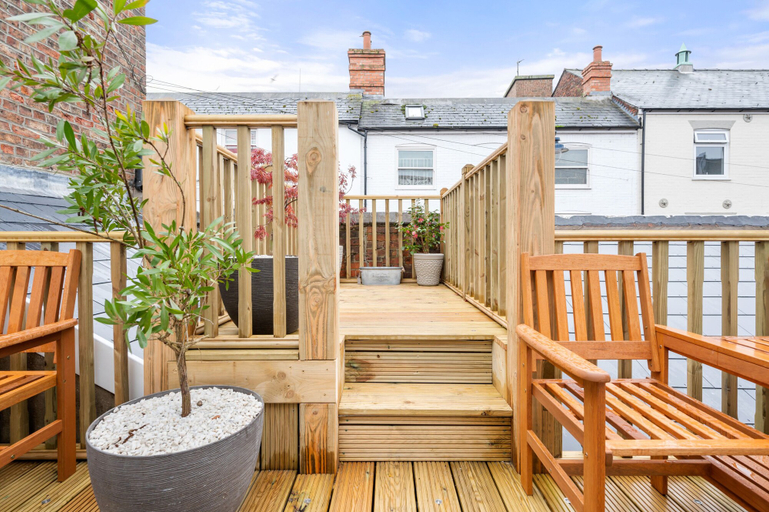 Others 4, Town House Rooms, Lincolnshire