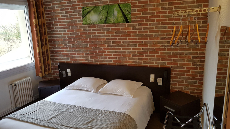 Bedroom 5, Hôtel Au Spatial, Somme