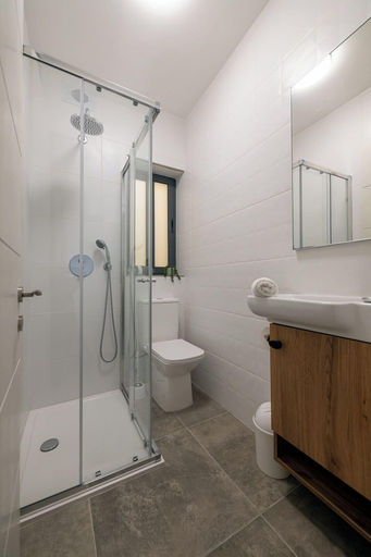 Bathroom 4, Gozo Dive Residence