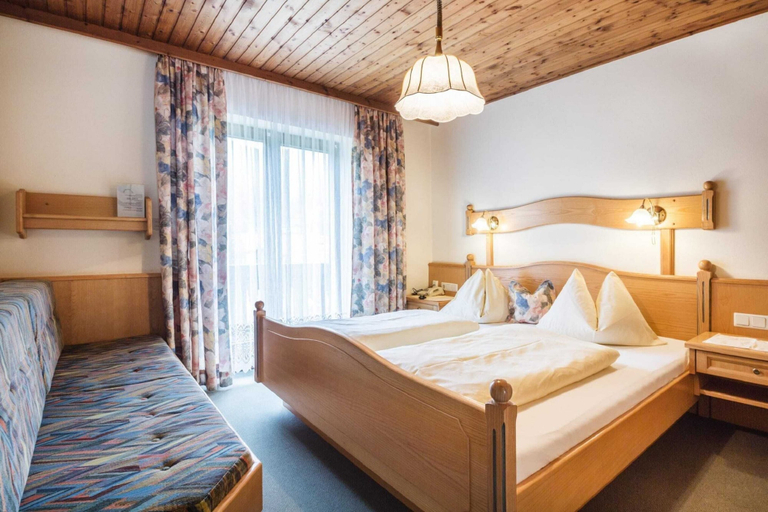 Bedroom 4, Apartment in Kleinarl Near Ski Lift, Sankt Johann im Pongau