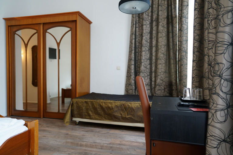 Bedroom 3, Hotel Xantener Eck, Berlin