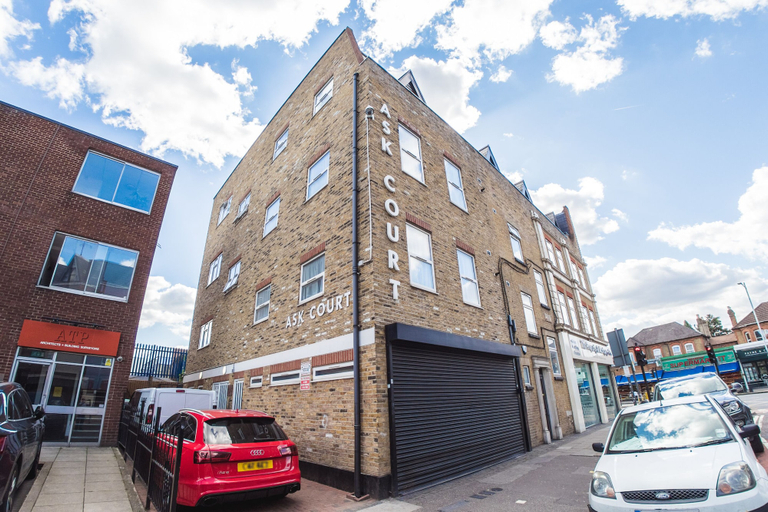 Exterior & Views, Ilford Central Apartments, London