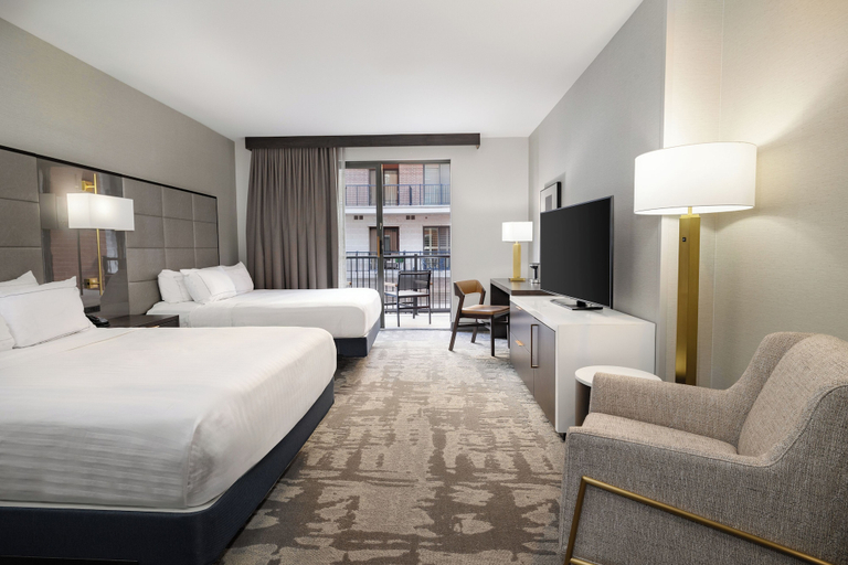 Bedroom 3, Hilton Promenade at Branson Landing, Taney