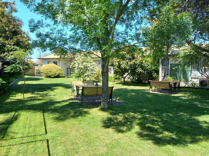 Others 3, Lakes Entrance Holiday Units, E. Gippsland - Bairnsdale