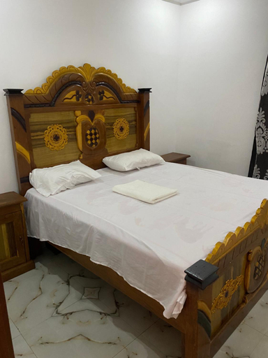 4, Marong Na kordaa, Kombo Saint Mary