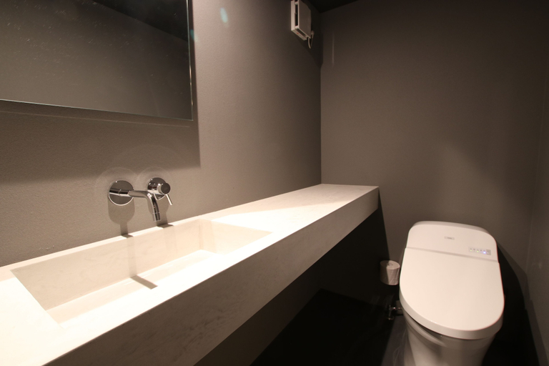 Bathroom 4, SEKAI HOTEL Deep Osaka Experience - Hostel, Osaka