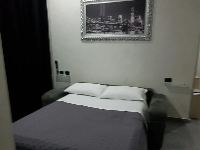 Bedroom 4, Hotel Taromy, Napoli