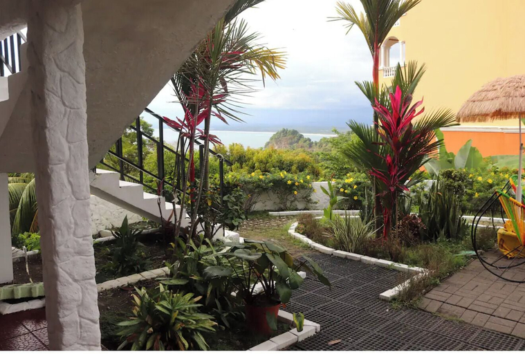 Others 5, Mi Zaru Sea View Animal Paradise, Aguirre