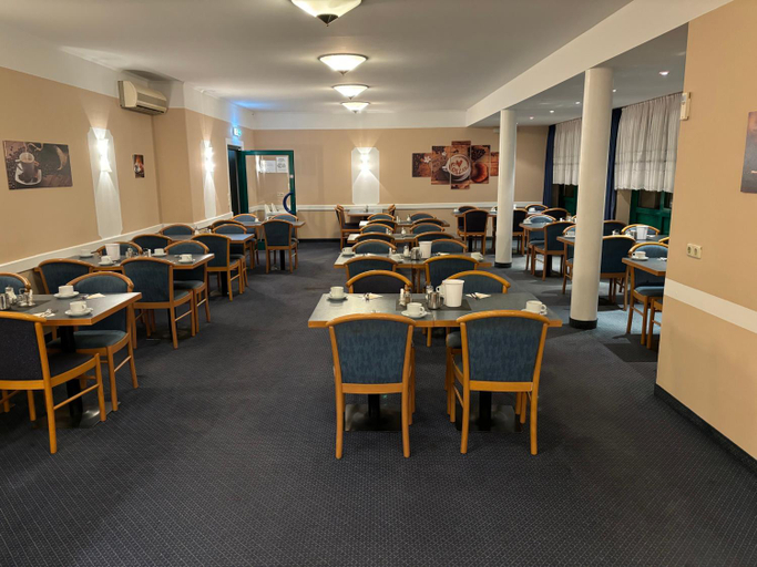 Food & Drinks 5, Arc Hotel, Saalekreis