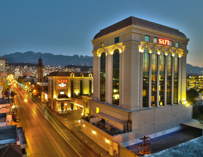 Exterior & Views