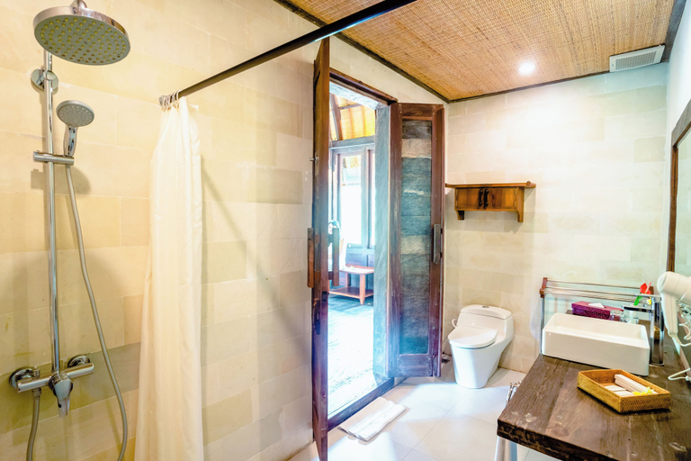 Bathroom 4