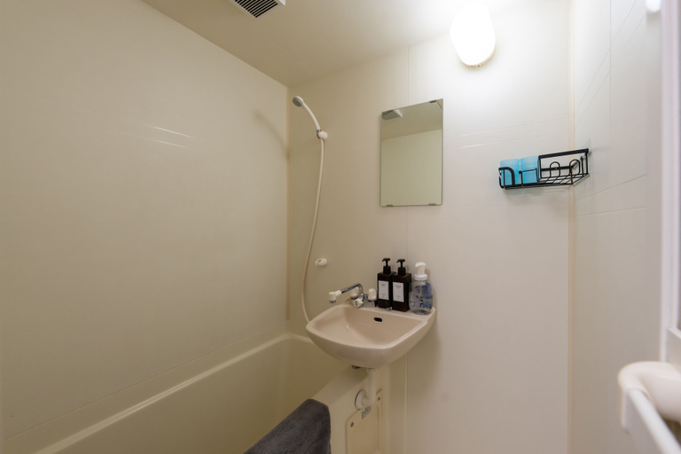 Bathroom 4, HRI namba febbraio 101, Osaka