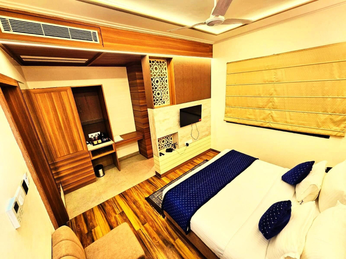 Bedroom 4, Shree Shivya Namahstubhyam Hotel, Varanasi