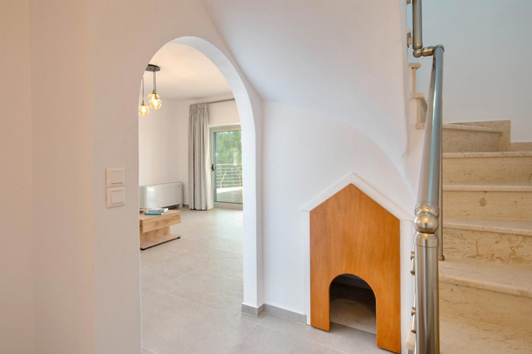 Room 3, Tania Villa - Elegant 4 BR Villa With Private Pool, Ionian Islands