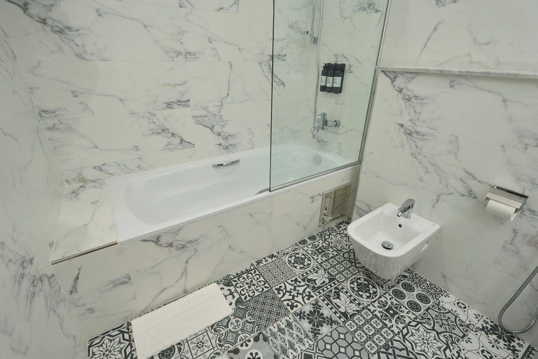 Bathroom 4, Hôtel Saint Eugène, Bouzareah