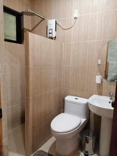 Bathroom 3, Balai Diclum, Manolo Fortich