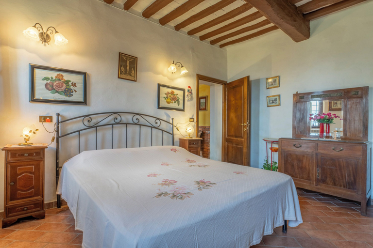 Bedroom 2, Casa Di Elda Holiday Home With Pool, Pistoia