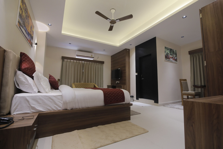 Bedroom 2, Hotel Vista Suites, Sonitpur