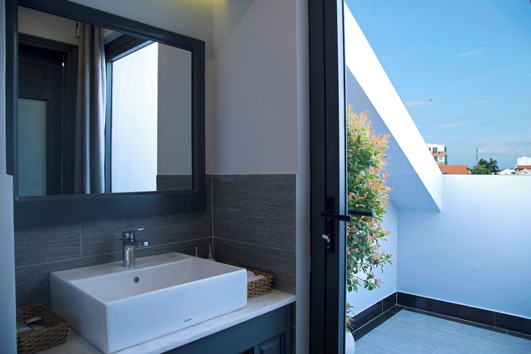 Bathroom 5, Ivy Villa, Da Nang