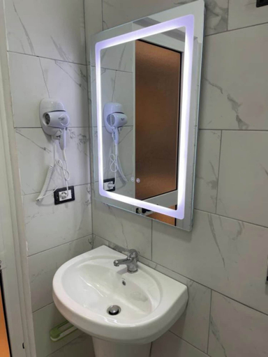 Others 3, Tirent Apartment-Studio Central, Tiranës