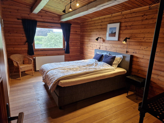 Bedroom 2, Quaint Chalet, Bernister, Liège