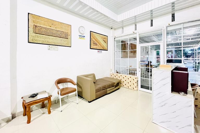 Public Area 3, RedDoorz @ Orien Guesthouse Pematang Siantar, Pematangsiantar