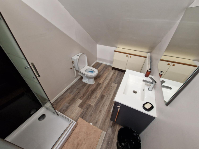 Bathroom 2, Cœur de Saint-Pol, Nord