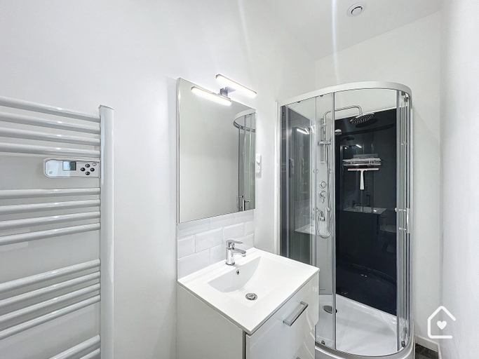 4, Studios - 1 min Gare Chatellerault - Entree Autonome -, Vienne