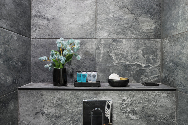 Bathroom 4, Manhattan by Kairos Apartments, Będzin