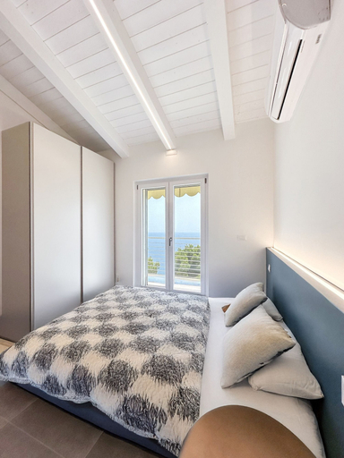 Bedroom 2, Orizzonti Blu Pool Villa by Wonderful Italy, Imperia