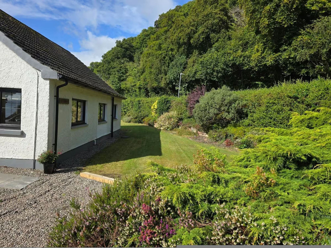 Room 3, Linden House Fortrose, Highland
