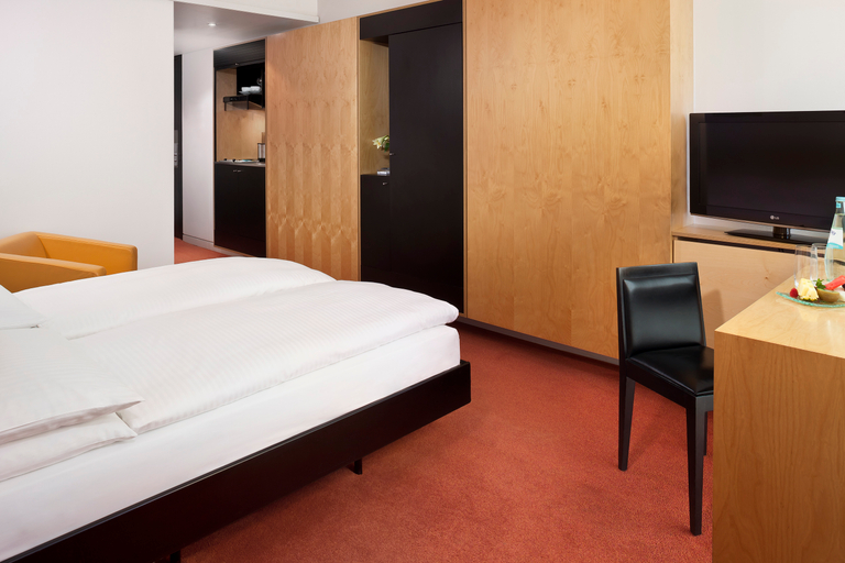 Bedroom 2, INNSiDE by Meliá Düsseldorf Seestern, Düsseldorf