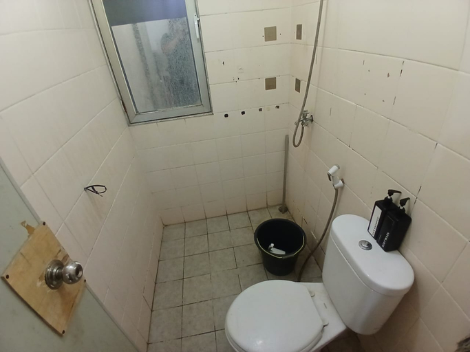 Bathroom, Friendly room, West Jakarta
