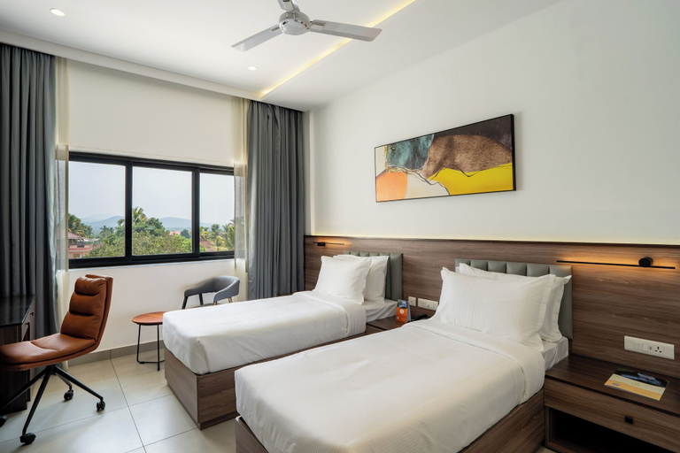 Bedroom 2, Hotel Hybiz by Darshan, Kollam