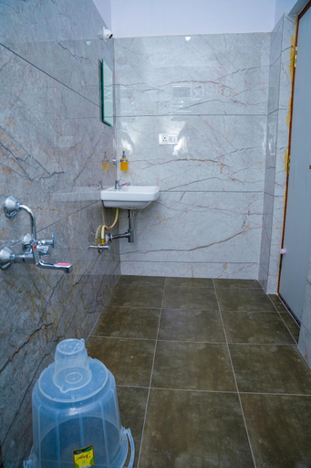 Bathroom 4, Hotel Skylights, Bangalore Rural