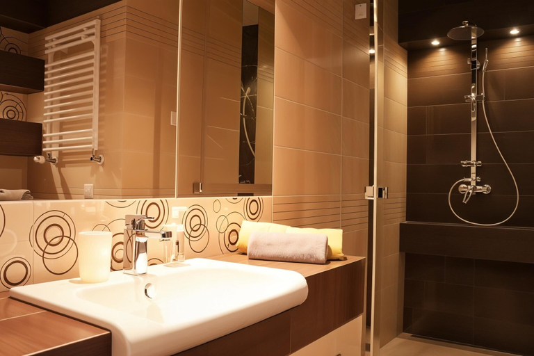 Bathroom 4, Cracow Copernican Apartment #1, Kraków City